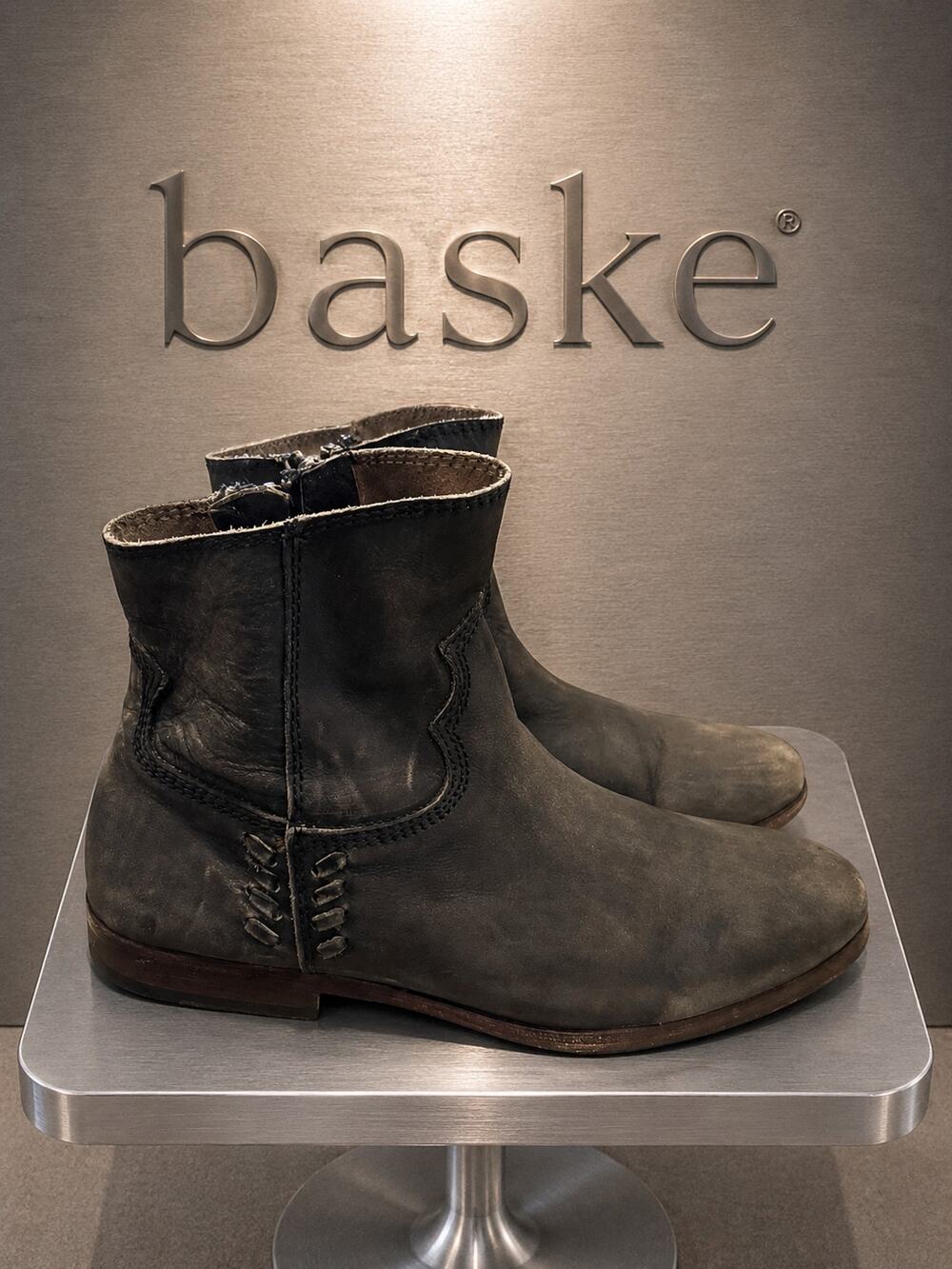 Baske Intentionally Distressed Black Leather Ankle Boots Women’s Size 8
